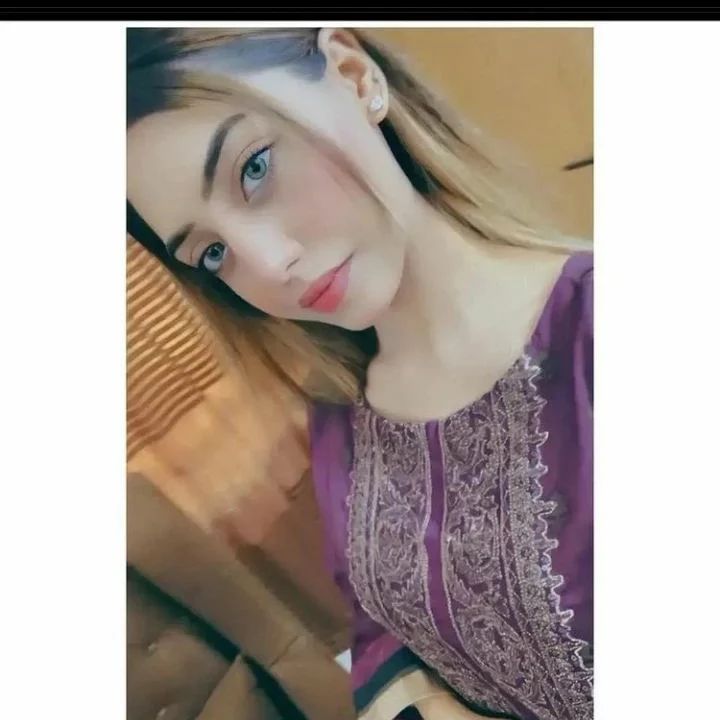 B e l l a  tweet media