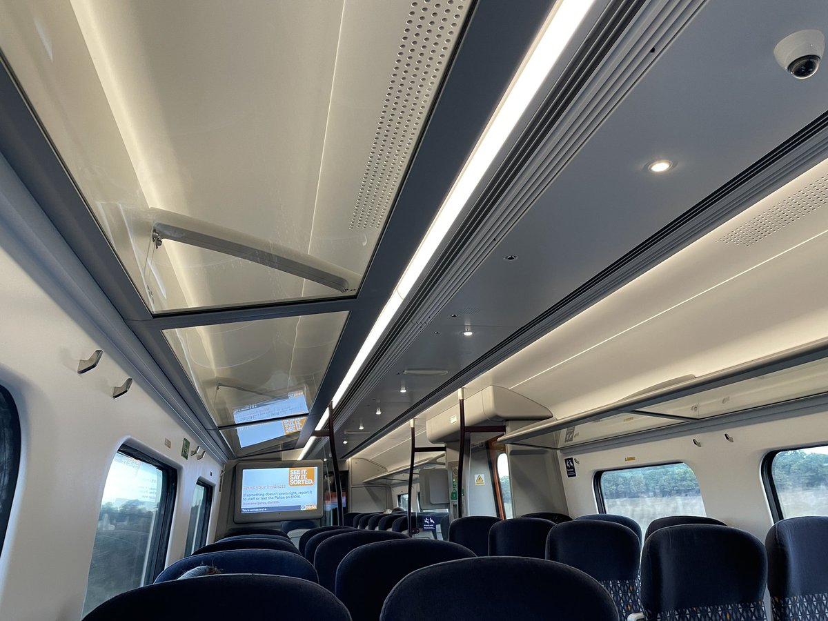 SnrConductorJim's tweet photo. An early-morning journey on one of our brand new Class 196 units, on its inaugural passenger service from Birmingham New Street to Shrewsbury!
Great to meet fellow dispatcher @DispatcherStour and @PlatformEdge1 too π
#DispatchersOfTwitter #PlatformStaff #CAF #WMR #Trains https://t.co/JApdjhJSZy