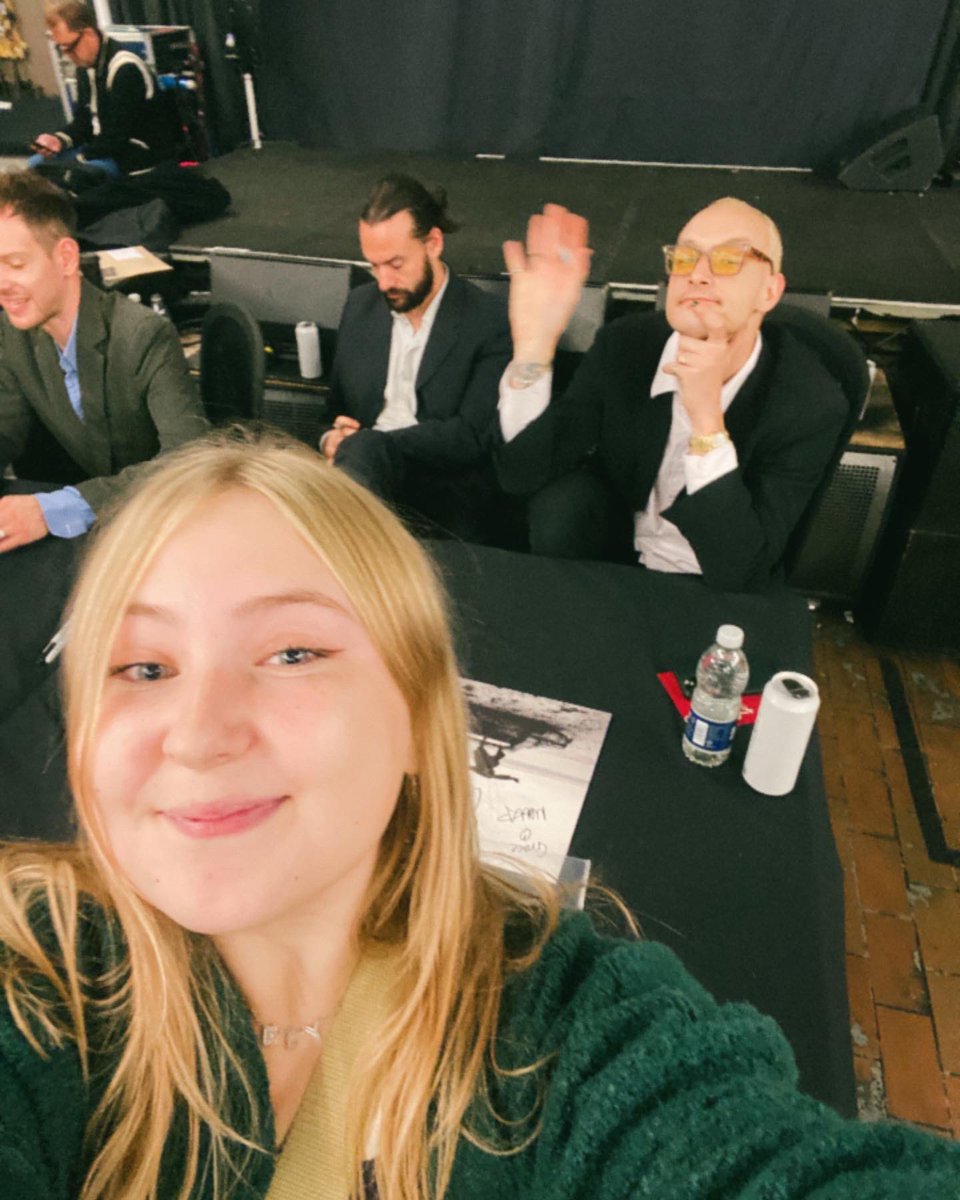 ⎕ grace tweet media