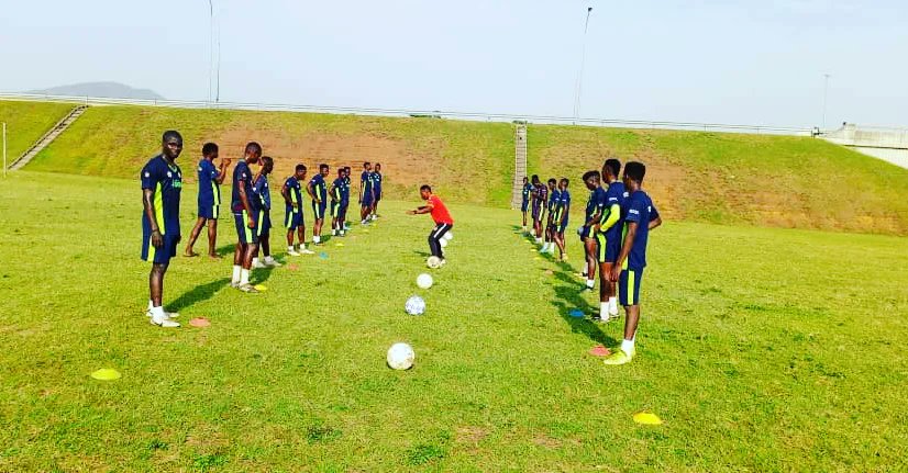 MakinzP's tweet photo. Fitness Day💪💪💪
Makinz Football Academy, Abuja Nigeria 

#MakinzFootballAcademy https://t.co/g1ALhKqszJ
