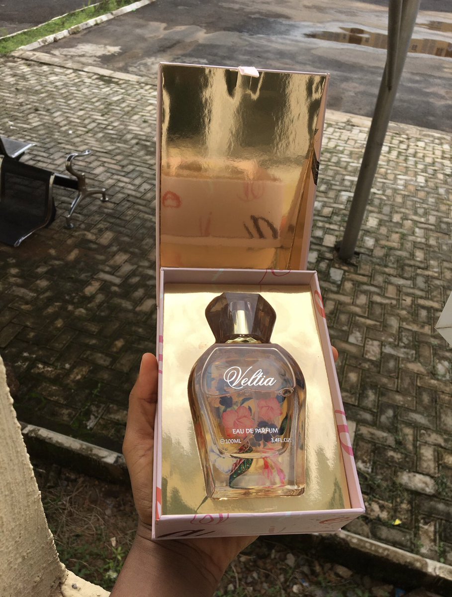 VERA; YOUR PERFUME GIRL💞 tweet media