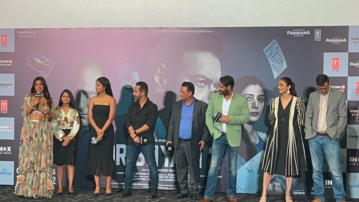 BollySpy's tweet photo. Grand trailer launch of #Drishyam2 with #AjayDevgn #Tabu #DSP #IshitaDutta #ShriyaSaran #AbhishekPathak #KumarMangat at #Goa

@ajaydevgn @ishidutta @shriya1109 @KumarMangat @AbhishekPathakk https://t.co/9k83APsO5e