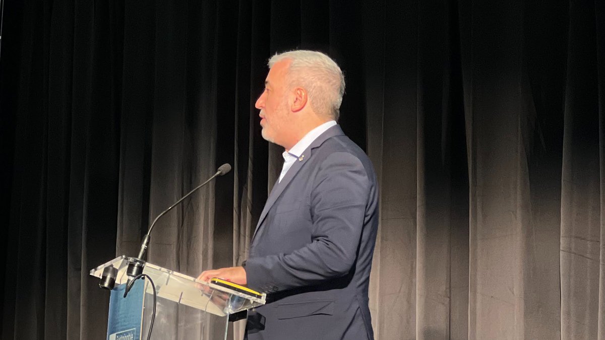 And we're off! SOS 2022 has opened with a keynote message from Jaume Collboni Cuadrado, First Deputy Mayor of <a href="/bcn_ajuntament/">Ajuntament de Barcelona</a>.

#BlueEconomy #ocean #BlueFinance #ports #shipping #seafood #RenewableEnergy #Barcelona