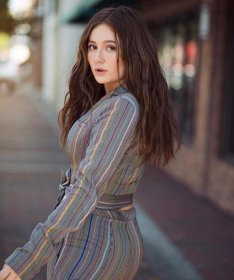 She’s so gorgeous 🥰
#emmakenney #shameless