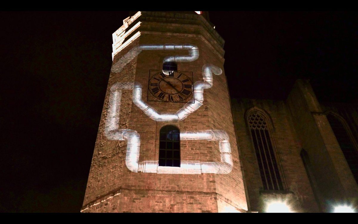Counter_Balance's tweet photo. Activists have projected a gas pipeline onto Girona cathedral to #StopMidCat!
Why? Building gas pipelines with public money is making citizens pay to keep burning #FossilFuels.
Read how new gas pipelines won't solve the 🇪🇺 energy crisis: https://t.co/gIUmwv4kPb https://t.co/bXrGMvbWHK