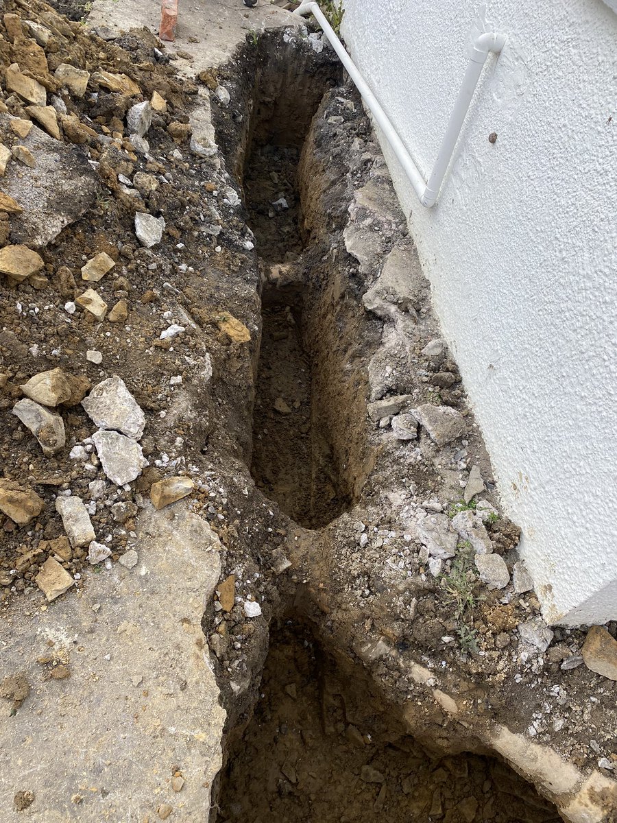MariLois4's tweet photo. Maybe I can just stick photos of the trench here and you can approve? I'll make it easy for you.. https://t.co/7AGWi1NIpD