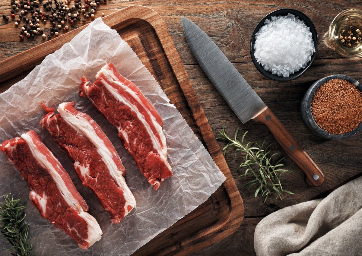 gilligansfarm's tweet photo. 10% OFF, Our mouth-watering short ribs ! These beef short ribs fall off the bone when slow-cooked and are also delicious smoked or grilled on the BBQ. Shop Now โ
#GilligansFarm #supportlocal #shortribs #sustainable #explore #irish #farming https://t.co/skzuNZhvcv