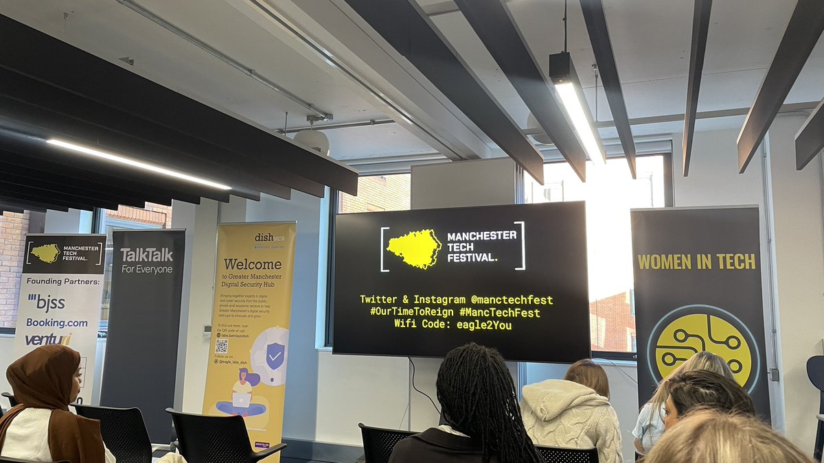 Laura Lightfoot tweet media