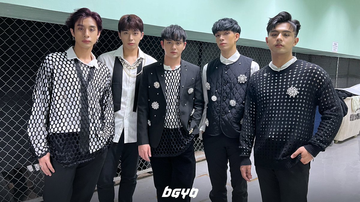 bgyo_ph's tweet photo. #BGYO | Music can change the world. #MrMusic indeed changed the way we perceive the world through his songs!
Thank you again @JonathanManalo for believing in our best boys & making them a part of your successful anniversary concert last Saturday!πβ¨
#JonathanManalo #JM20Years https://t.co/5utYXeiap3
