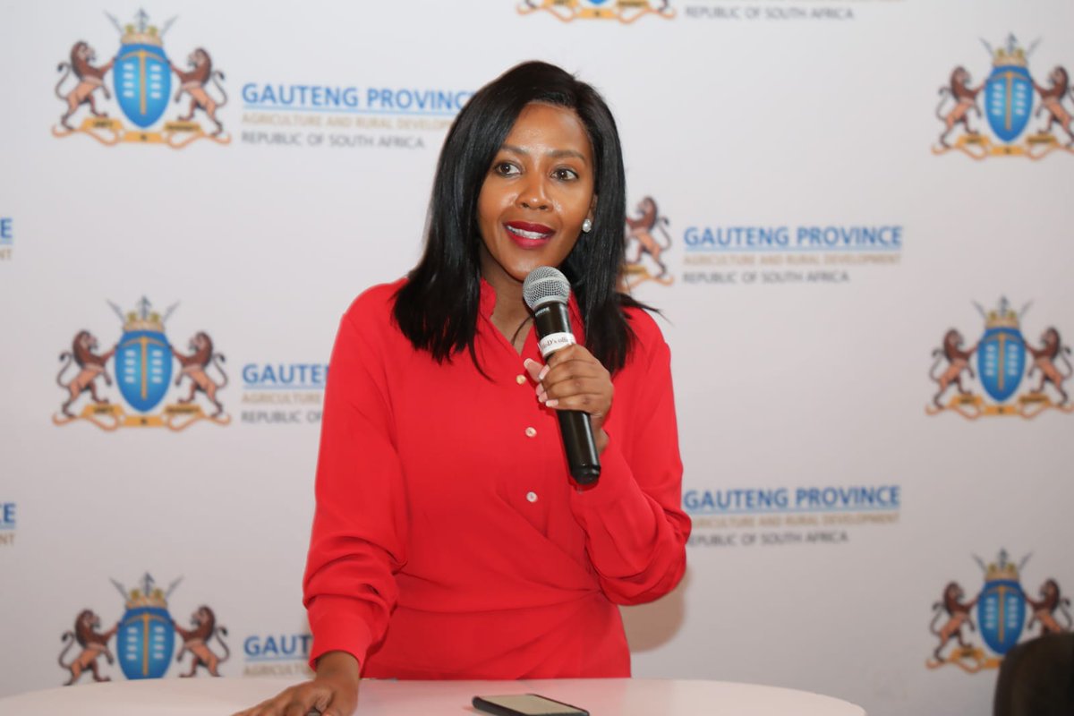 gpgSocDev's tweet photo. [Watch]
MEC @MbaliHlopheSA addressing Senior Managers

https://t.co/53YpINO4G3

#MeetandGreetSession
#GrowingGautengTogether2030 https://t.co/OuvhHVdqQy