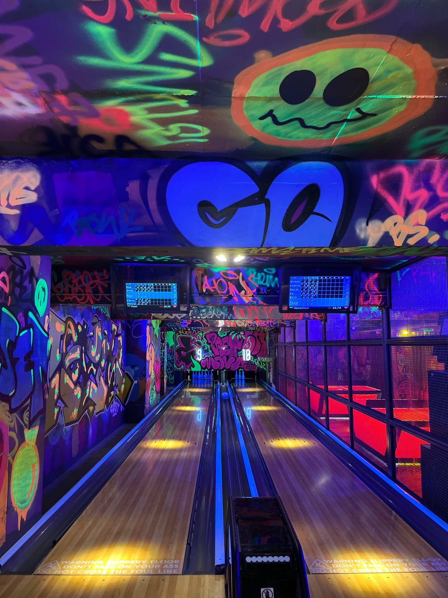 yousayjump's tweet photo. On Friday, we hosted a JUMP Bowling Championship with the team. Can you guess who lost? 🎳

#wesayhowhigh #bowling #graphicdesignagency #webdesign #webdevelopment #branddesign #team https://t.co/mstv6I9nj4