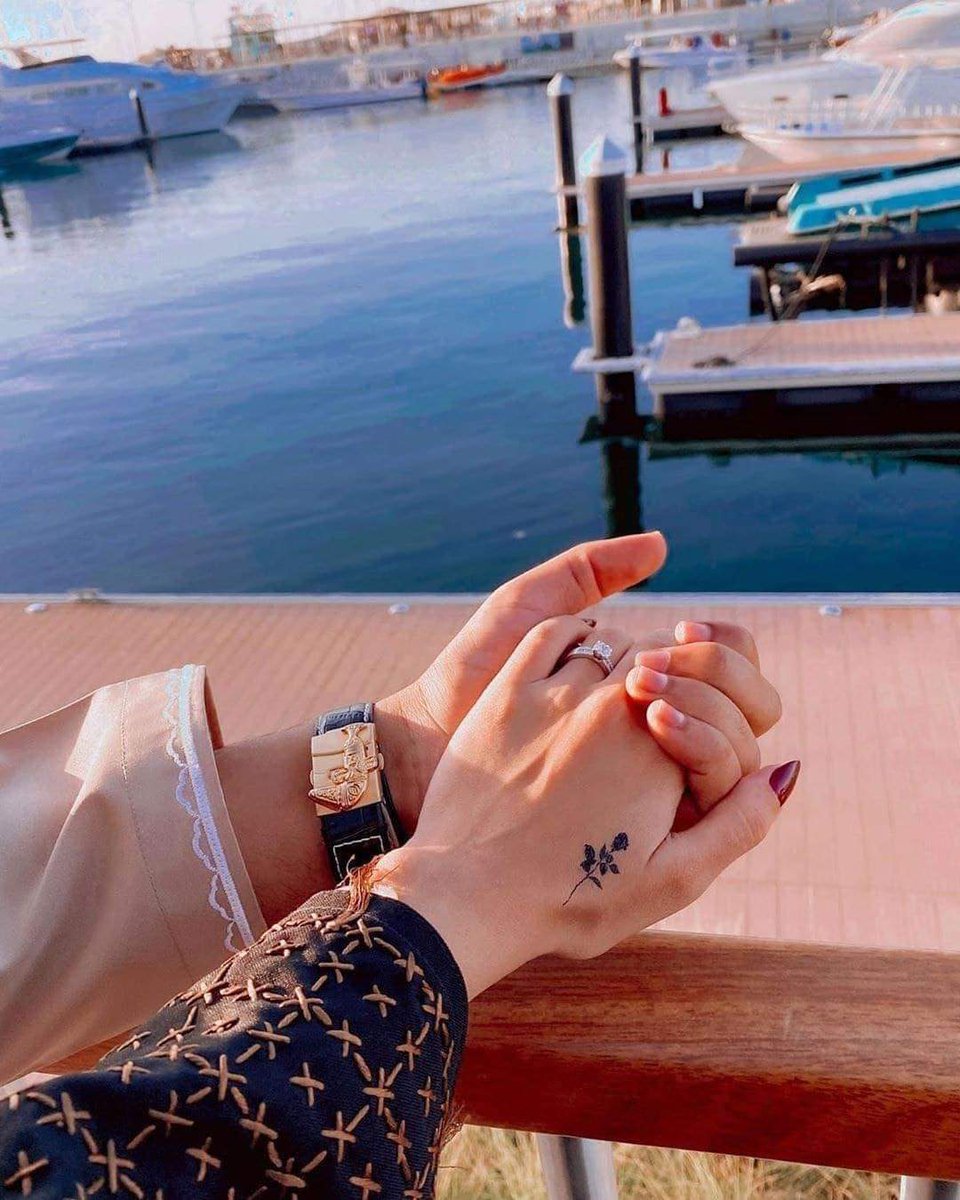 "سيأتي شخص يُحبك كما أنت، يُهديك الأمان الذي تفتقده، يعاملك كما يستحق قلبك تمامًا."❤️