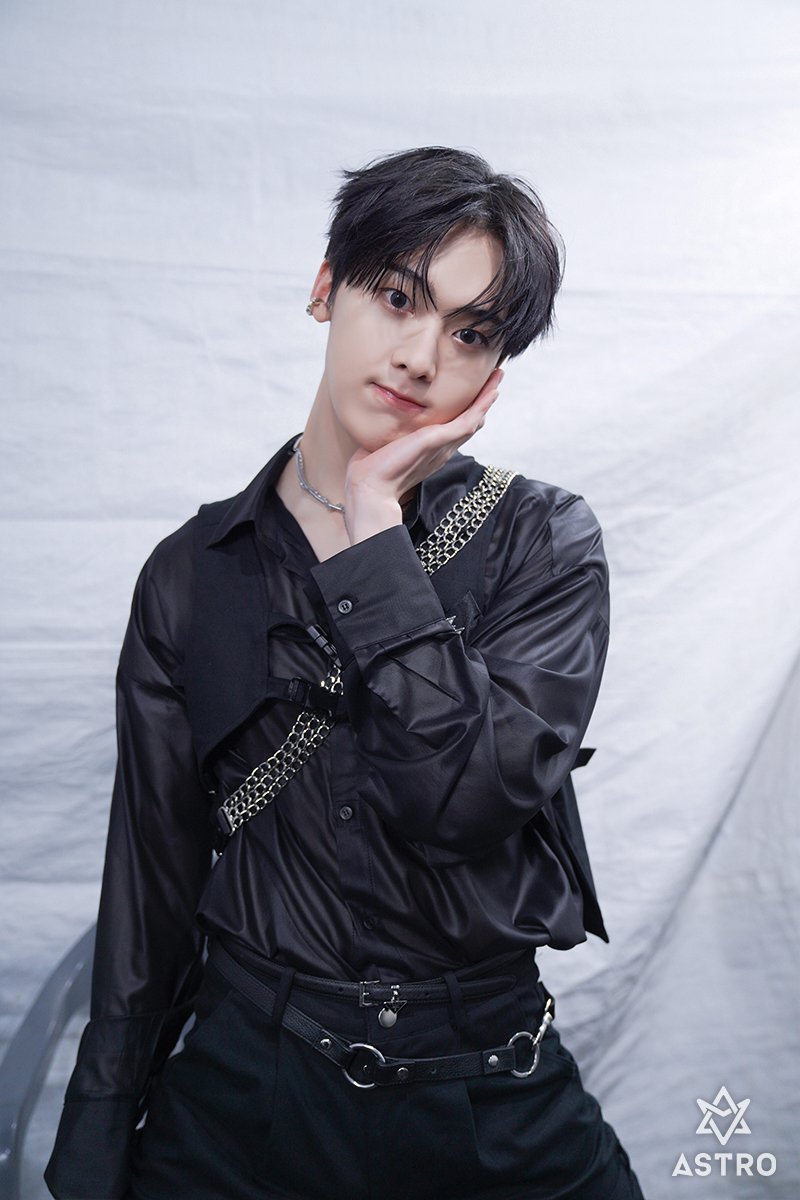 ASTRO FANCAFE tweet media