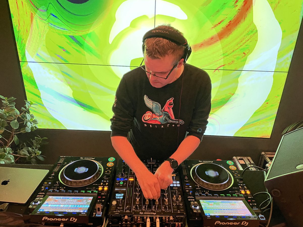 I will be playing at the Open Decks night @ Haave 🔥 on this coming Thursday (20.10 at 22). Come say hi and listen 👋 🚀

fb.me/e/5l4X2WPeN