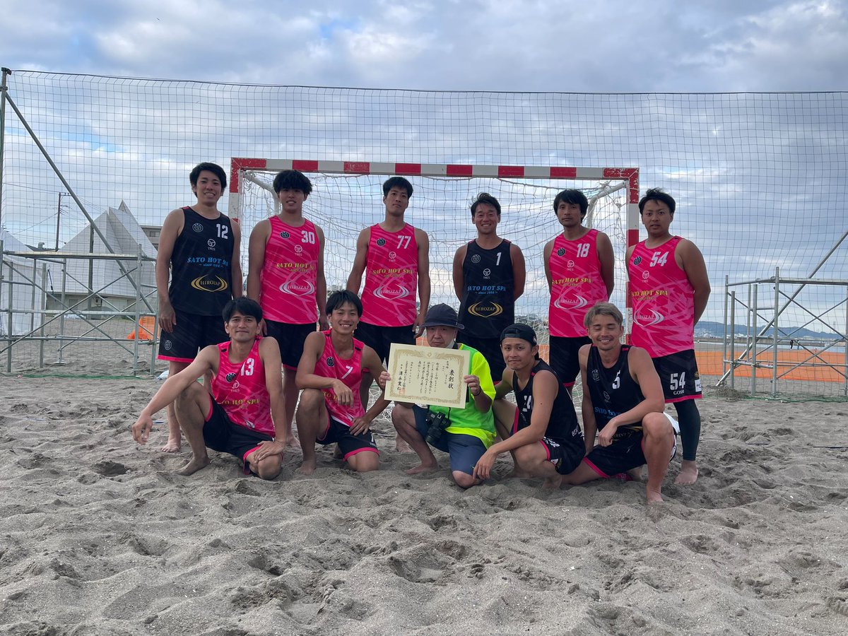 Hand1238Tatsuya's tweet photo. 先ずは優勝した
熱砂@tokyo_beachhand 
Thetis東京@thetistokyo 
おめでとうございます🎊🥇

BBJは決勝で敗れましたが、個人的にどの試合も躍進の一戦でした。

来年の全日本に向け成長を続けます🔥

また大会開催に尽力頂きました関係者様誠にありがとうございました。
@kngwhandball 
@JHA_handball https://t.co/dkiDYkVeL8