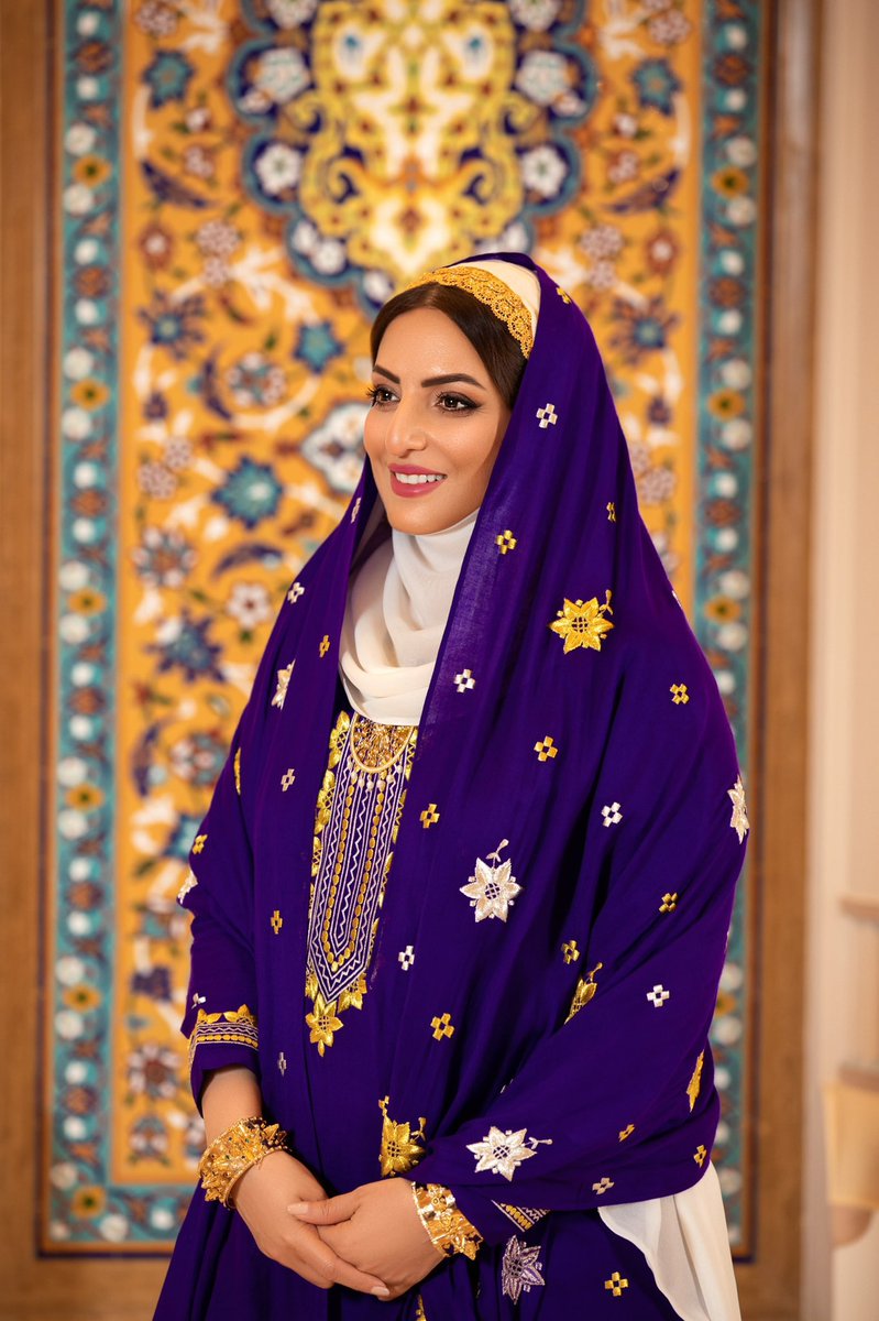 RoyalOmanFamily's tweet photo. #السّيّدةُ_الجليلةُ حرمُ جلالةِ السُّلطان المعظّم/ حفظها الله ورعاها/
#يوم_المرأة_العمانية https://t.co/cbkqLdTbP7