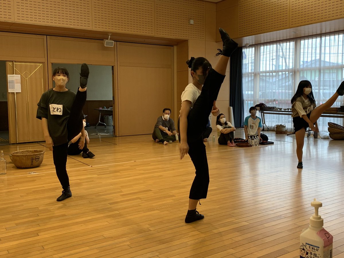 usa_simingeki's tweet photo. カッコいいダンスもあるよ。
宇佐市民劇はいよいよ来月！ https://t.co/vFGORO9rw9