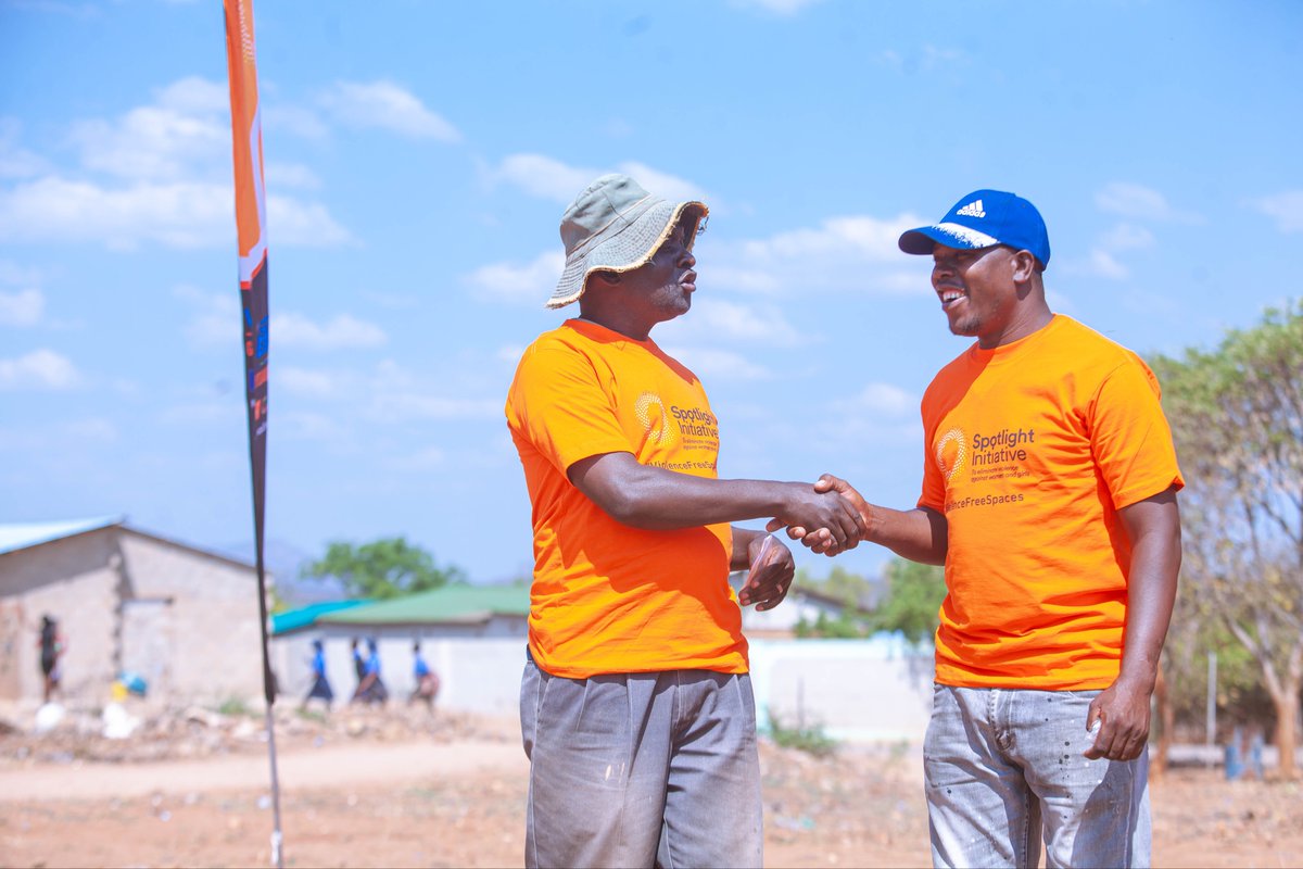 unwomenzw's tweet photo. This week, we continue to encourage men and boys to stop the trend, and end violence against women and girls in public spaces. 
#ViolenceFreeSpaces 
@NyathiAlbert @PachotoTribe @MinofWomenZim @euinzim @UNZimbabwe @unwomenafrica @GlobalSpotlight @HeForShe https://t.co/snkktgcgIq