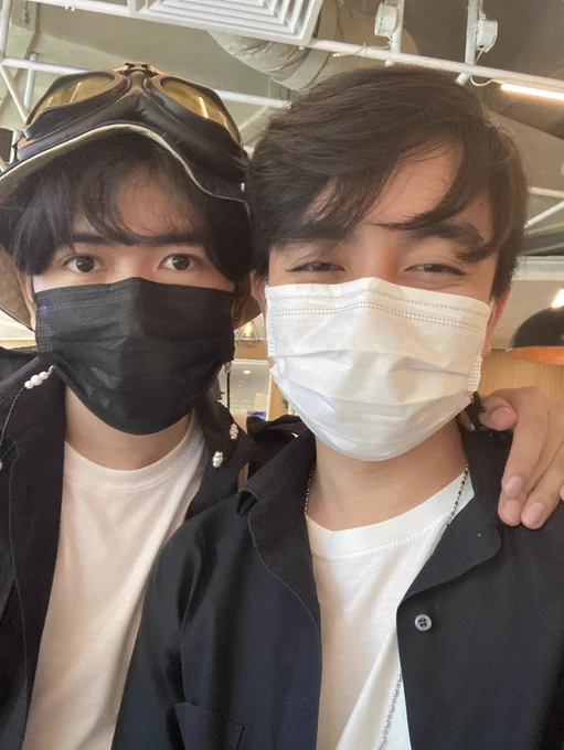 Stickercon with besties  
