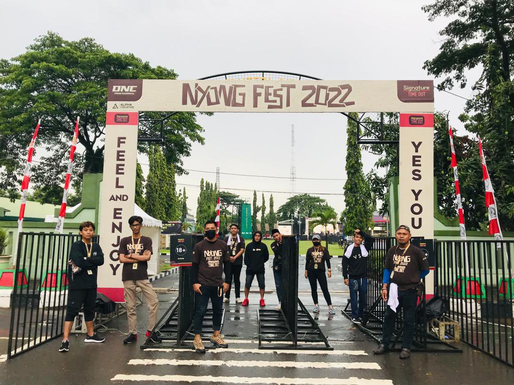 ArfanF82's tweet photo. NYONG FEST  2022 #BRIGIF Dewa Ratna https://t.co/YVDNKkYeF7