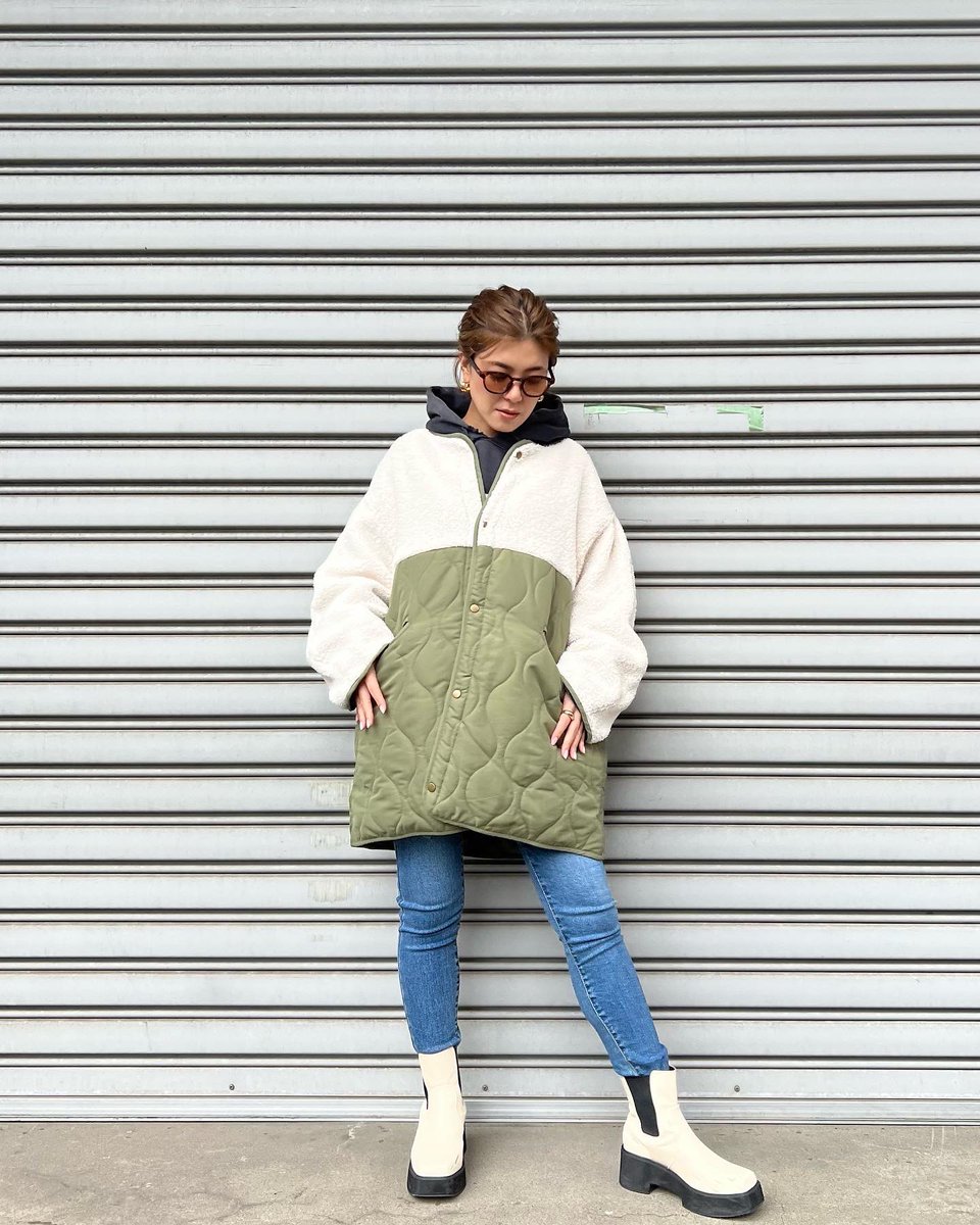ODORATAofficial's tweet photo. タフタ×ボア切り替えM65ショートコート
¥13,200 tax in
※10/18(火)発売予定
ㅤㅤㅤㅤㅤㅤㅤㅤㅤㅤㅤㅤㅤ
✔️アイテムを今すぐチェック
→ https://t.co/ShJ91i7FrD
※先行予約にて販売中

#ODORATA #オドラタ https://t.co/0gCP1VHqJL