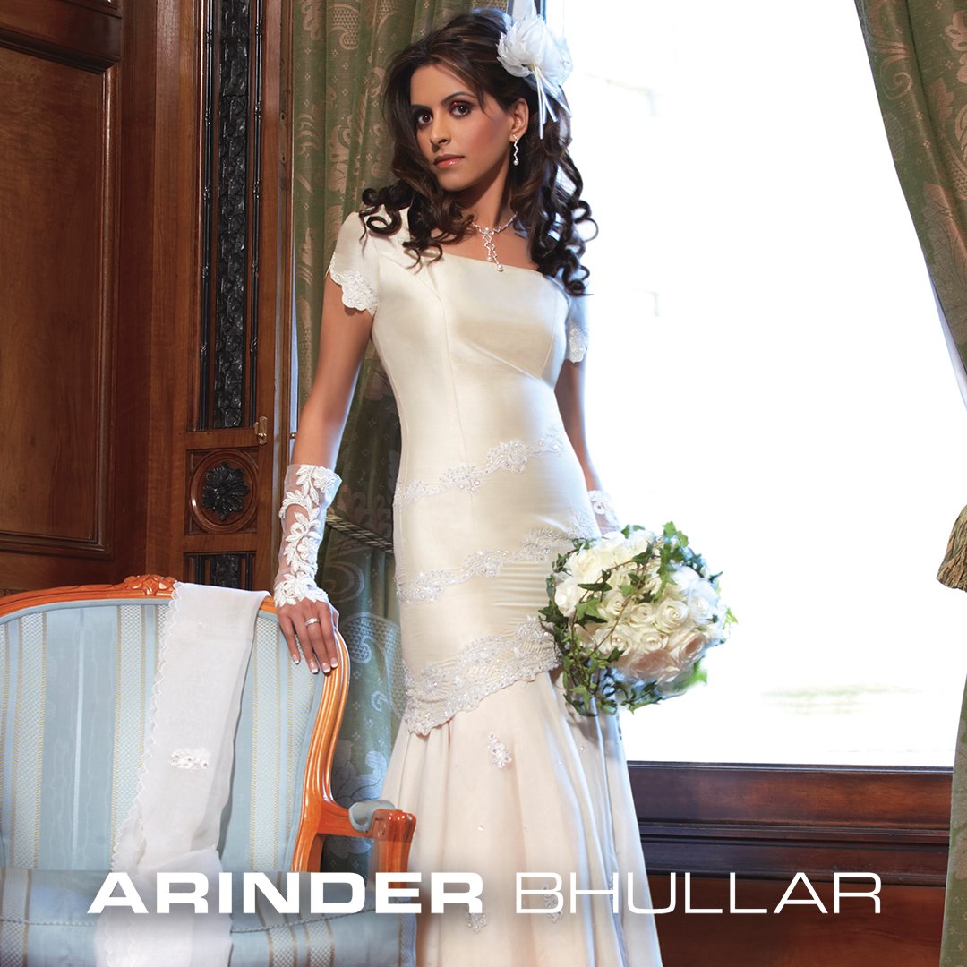 arinderbhullar's tweet photo. Ready to wear, ready to go.
• 
We have outfits for every occasion. Call us to find out what we have to offer.
•
•
95 Belgrave Road, Leicester, LE4 6AS
•
https://t.co/1NZ7CuRplP
0116 266 4713
•
•
•
#arinderbhullar #saree #punjabisuit #bridalwear ##lengha #indian #leicester https://t.co/r4rwKxeNjy