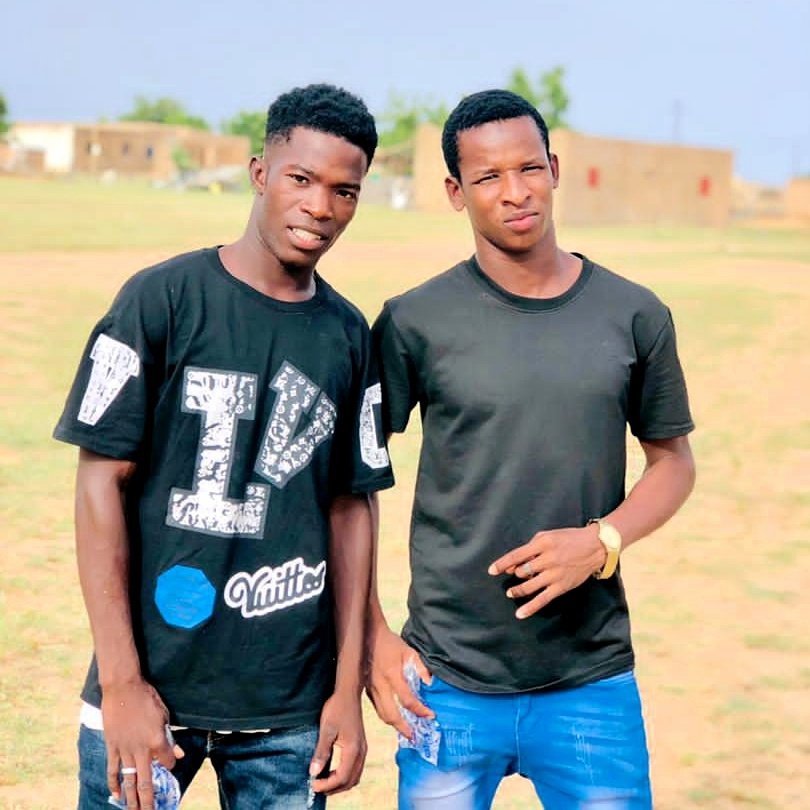 DiaGaloya's tweet photo. #NouvellePhotoDeProfil https://t.co/ErXbkyn1Tv