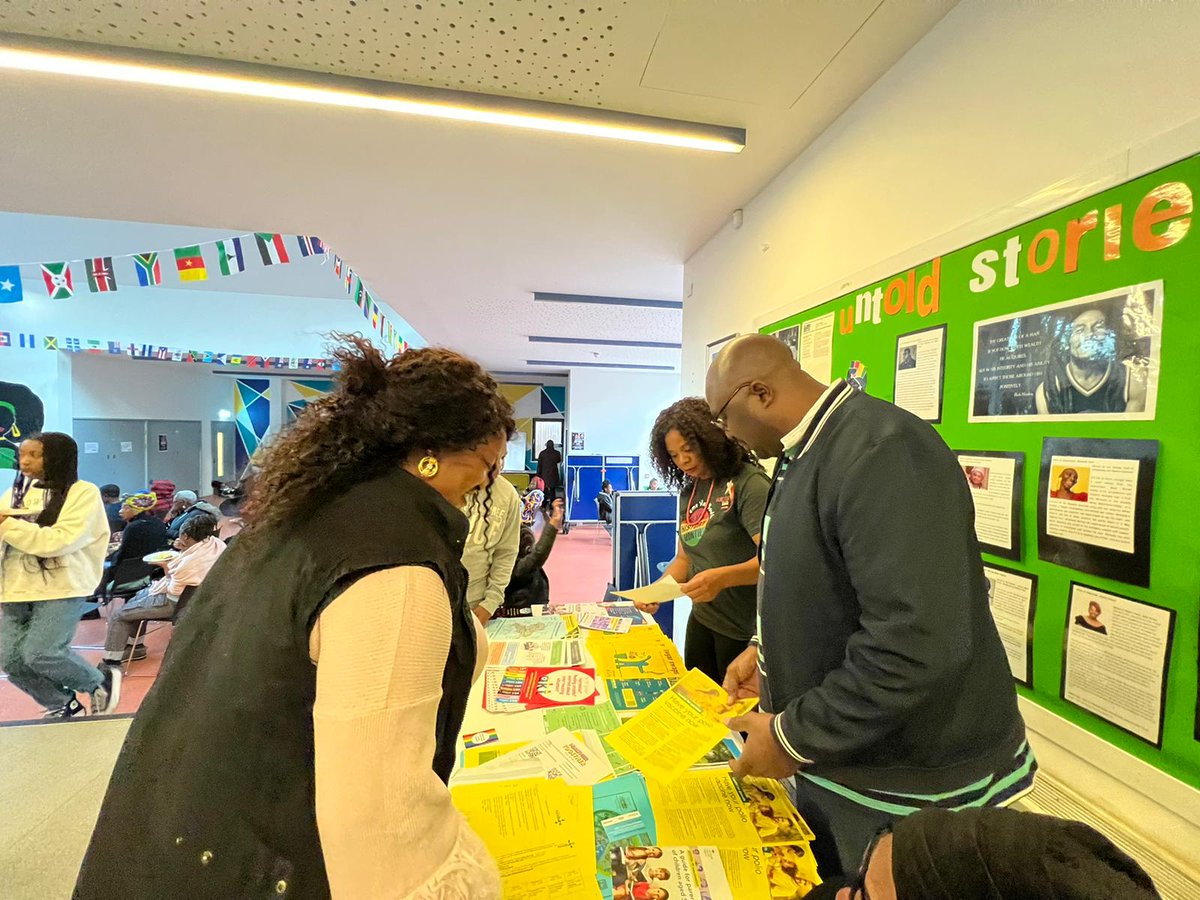 #PHCC engagement with the community providing information at #Blackhistorymonth2022 event in partnership with @afridac1. @hackneycvs @hackneygiving @younghackney #woodberryaid