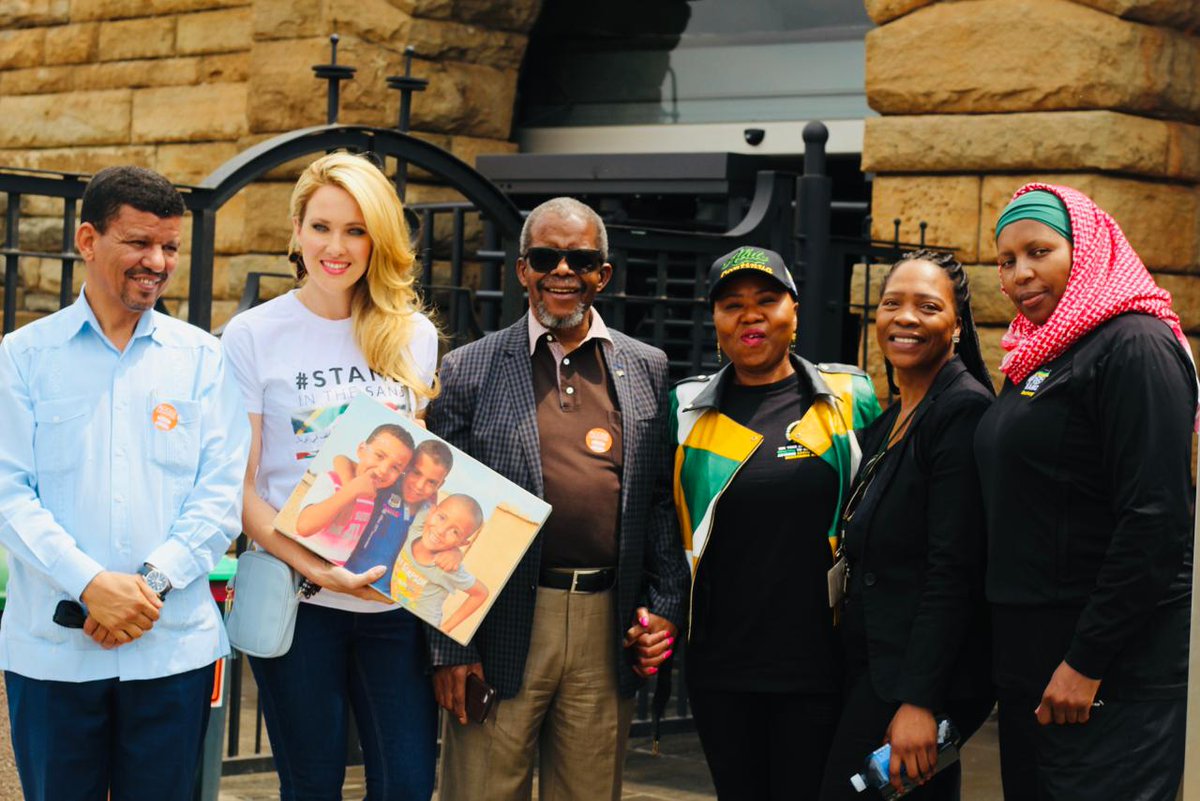 CATHERINE CONSTANTINIDES tweet media