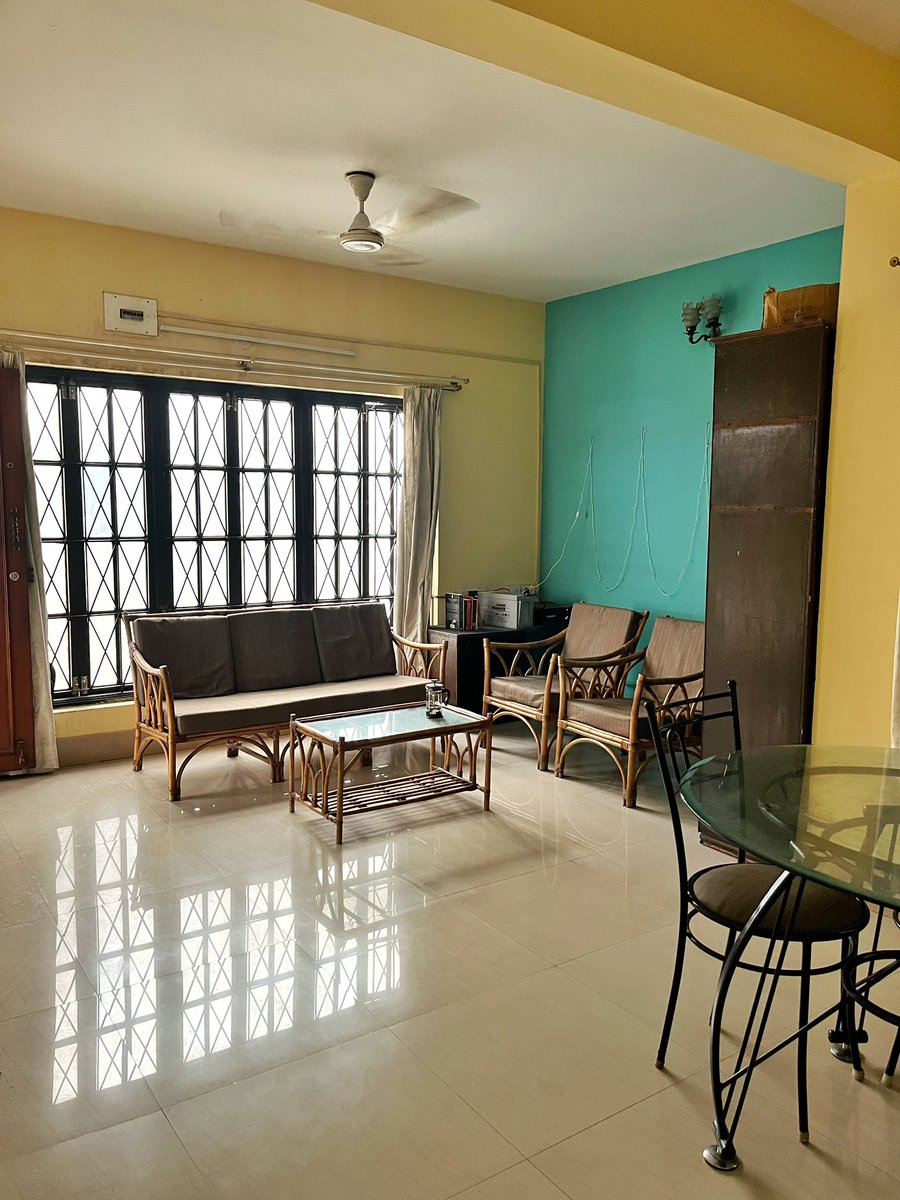 Taruni_L's tweet photo. hello Bangalore!

In today’s news, I’m looking for a female roommate to share my duplex 2BHK (Gated Society) in Koramangala.

Rent: 15k
Deposit: 30k
Wifi, Inverter, appliances all in place

Check the link below for more details and reach out ✨

@BangaloreRoomi @twitrbnb https://t.co/455ekpCA1k