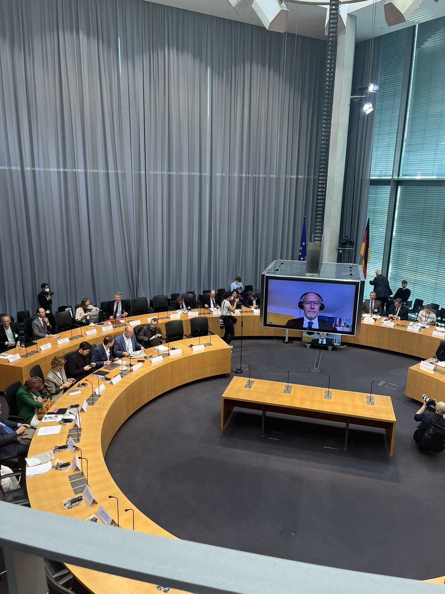 Deltar på #EPTA-konferanse i <a href="/Bundestag/">Deutscher Bundestag</a> i dag. Hvordan kan vi forberede oss på neste krise? Hva slags teknologi og politikk trengs? Politikere og eksperter fra hele Europa er samlet for å diskutere kritisk infrastruktur, autonome våpensystemer og naturkriser.
