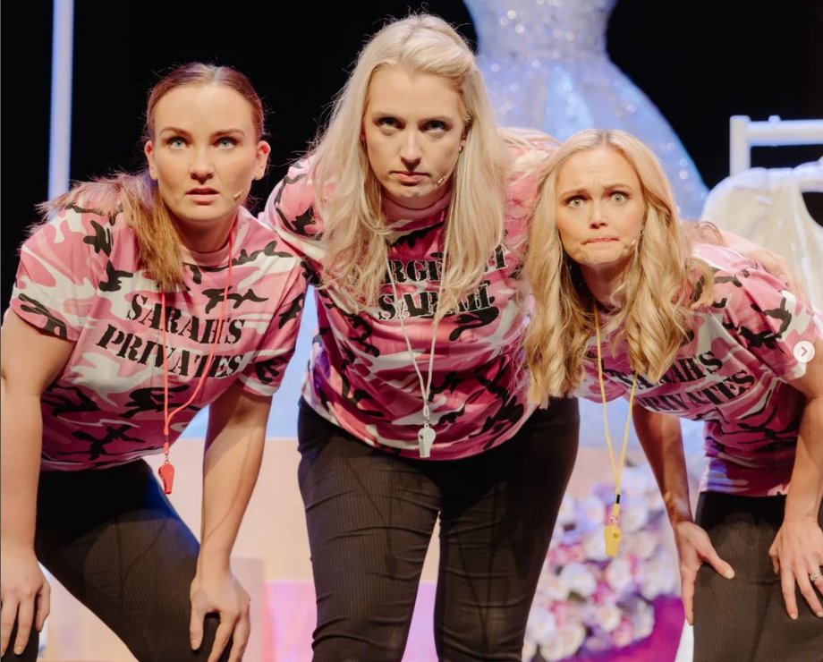 BlueBook_AM's tweet photo. 📣📣📣 Our phenomenal @DionaDoherty creator and star of #bridesmaidsNI continues its tour this week at @gohbelfast this week 👰 💒💍 #sayyestothedress #Ido #bridesmaids #belfastcomedy https://t.co/AVgLPdJxH0