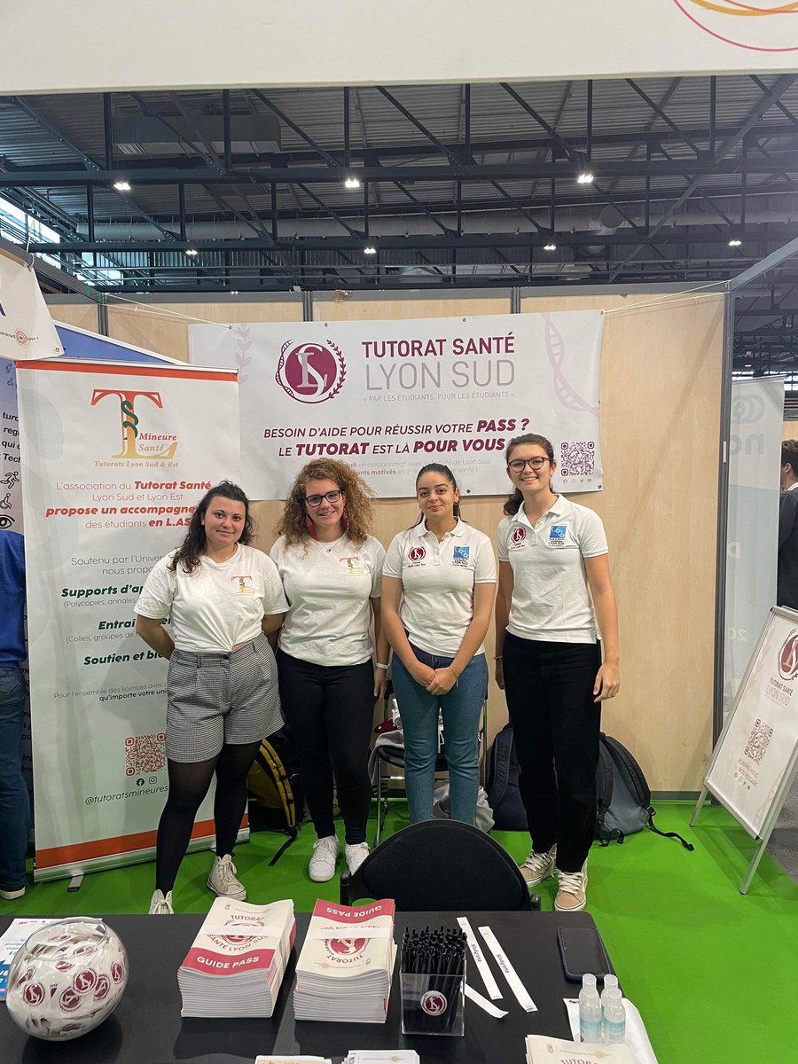 TutSanteLS's tweet photo. Le #Tutorat Santé Lyon Sud était présent ce samedi au salon @studyrama !

📣 Nous avons pu guider des centaines de lycéen(ne)s dans leurs choix d’orientation ainsi que leur faire découvrir nos services !

@TutosLAS_Lyon @tutorats_sante @TutoratLyonEst https://t.co/i0O5e6Cz6O
