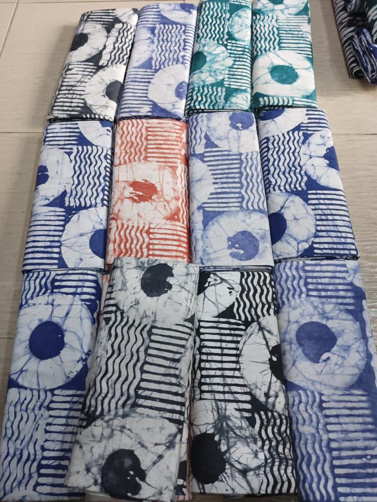 aedeeae's tweet image. Hi 👋, I sell Ankara fabrics, laces and Men’s fabrics, I your customize fabrics for your birthdays, anniversaries and so on.
I also outsource your asoebi at affordable rates.
Nationwide delivery is available to anywhere in Nigeria💯