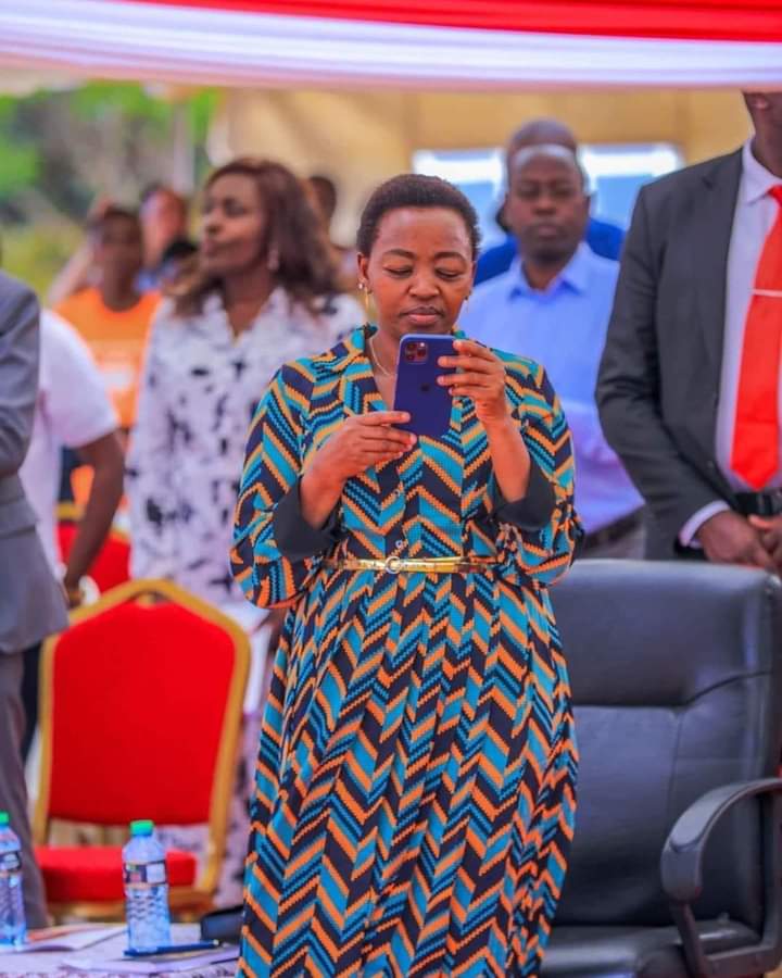 willy_kibali's tweet photo. First Lady Her Excellence Mama Rachel Ruto 
#UhuruKenyatta #orengo #specialserviceunit #MusaliaMudavadi https://t.co/37fcp7ZseH