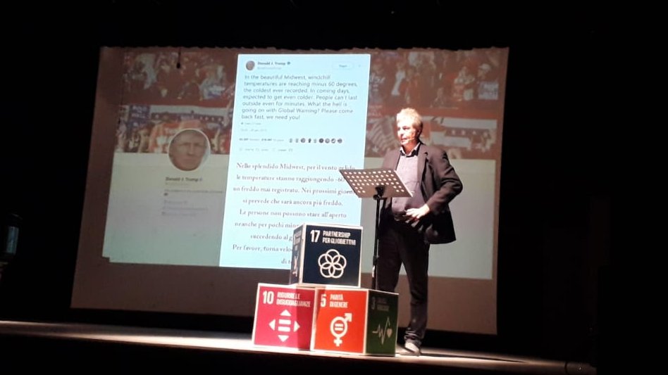 A #bovisiomasciago in scena lo spettacolo-conferenza "A qualcuno piace caldo", in cui il caldo della musica jazz accompagna un dinamico racconto scientifico sul tema dei #cambiamenticlimatici.
Supportato da <a href="/FondCariplo/">Fondazione Cariplo</a> 
#f2c #strategiaclima #labrianzacambiaclima