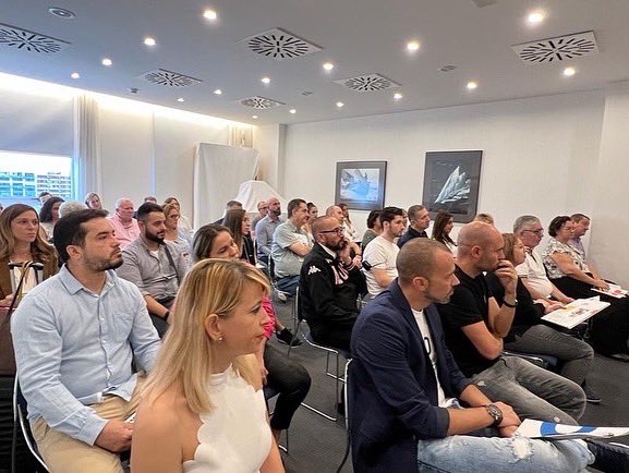 Empieza el II Encuentro de Hostelería Valenciana con las diversas actividades. El showcooking con <a href="/gipsychef/">Pablo Albuerne</a> 
en doble sesión abre el dddh fórum.