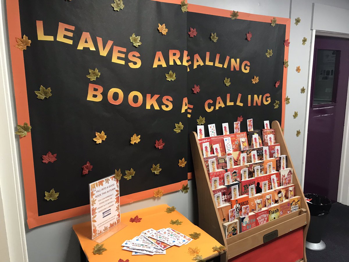 There’s an autumnal feel about the library today 🍁📚♥️#fallintoagoodbook @BcTeaching @Booktrust @heath_kings @Literacy_Trust @BC_EnglishDept #cosyevenings #curlupwithagoodbook