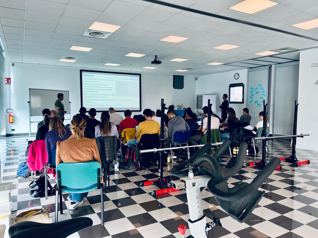 lucamae1987's tweet photo. About 70 healthcare and exercise science professionals completed the brilliant "Exercise Medicine" workshop (1st and 2nd edition in Brescia - 2 days course each) over the last 4 days with @ProfRobNewton
Next step Conegliano and Udine....
@EdumedB
#physiotherapyappliedscience https://t.co/KC4TW5MJ00