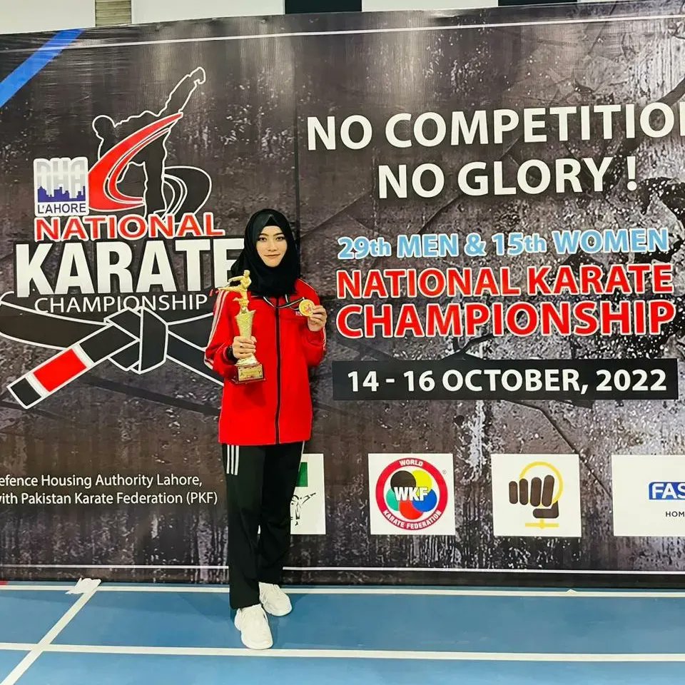 Sabirabatool10's tweet photo. Allahmullah Another addition in my achivements by the grace of Almighty Allah i have won( Gold medal)🥇 in 29th men and 15th women national karate championship.

Alhamdulillah for everything. 

#National #karate #championship.
#Family #teachers #coachs #trainers #friends 
#hska https://t.co/ZYZDPC909L