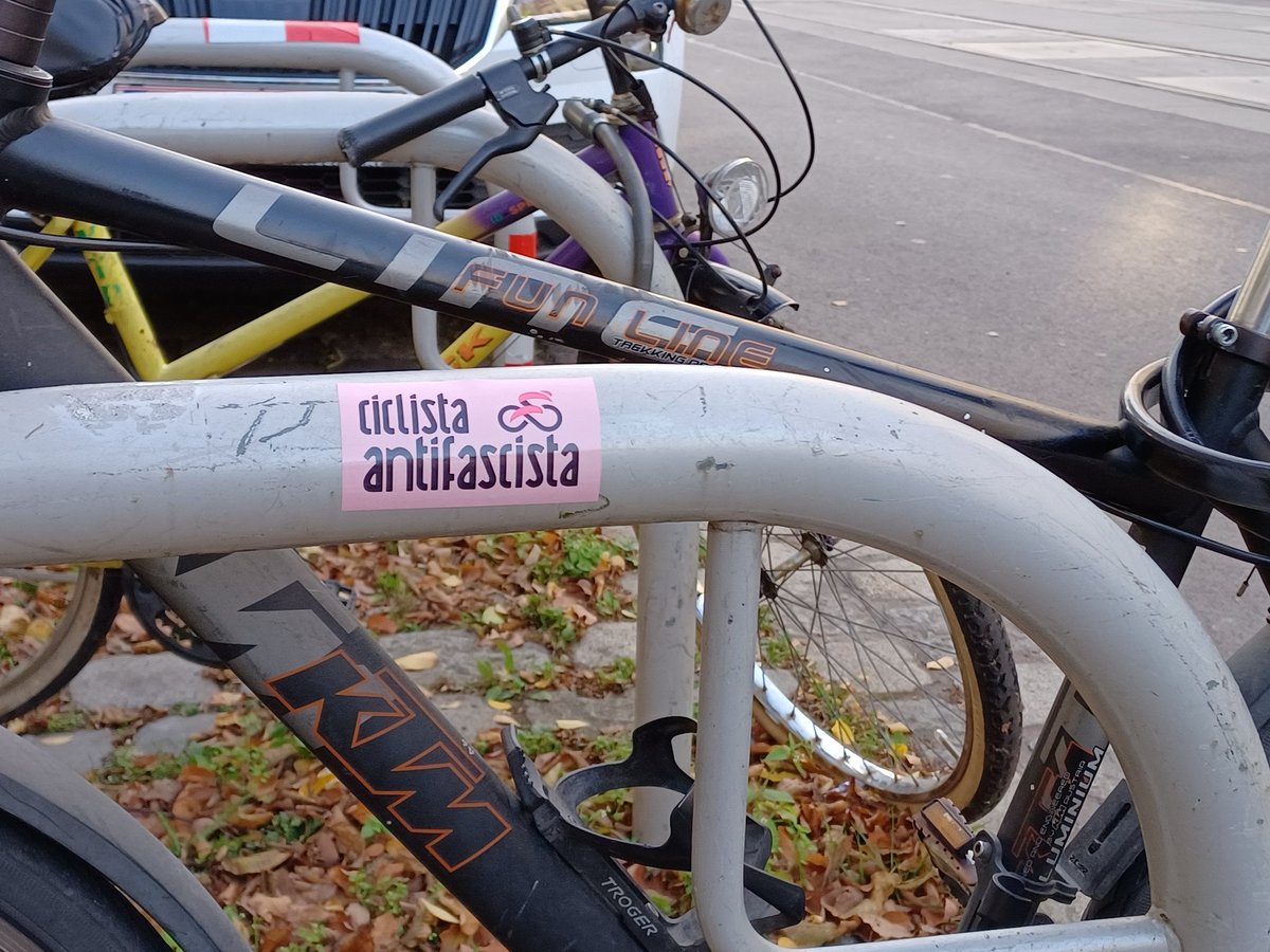 BaronDeCloots's tweet photo. @hrstl @spacealpaka @waltersamuel45 vienna #bikepunk city sagt danke https://t.co/Ph64gBP3kO