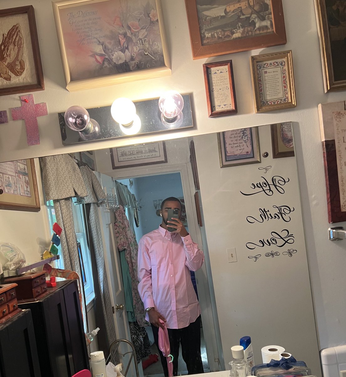 reaper_szn's tweet image. First day of my new job 🤞🏽I’m a business man now