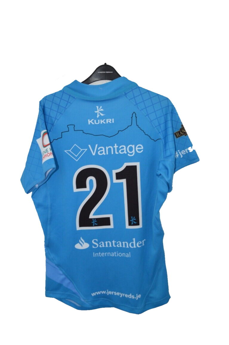 RandomRugby's tweet photo. RT &amp; Follow us for a chance to win a #rugby match worn player shirt worth £40. @RandomRugby A winner will be picked at random on 31st October. A Free giveaway to celebrate our new mystery box rugby shirt collections. https://t.co/PwOgmYNhHx