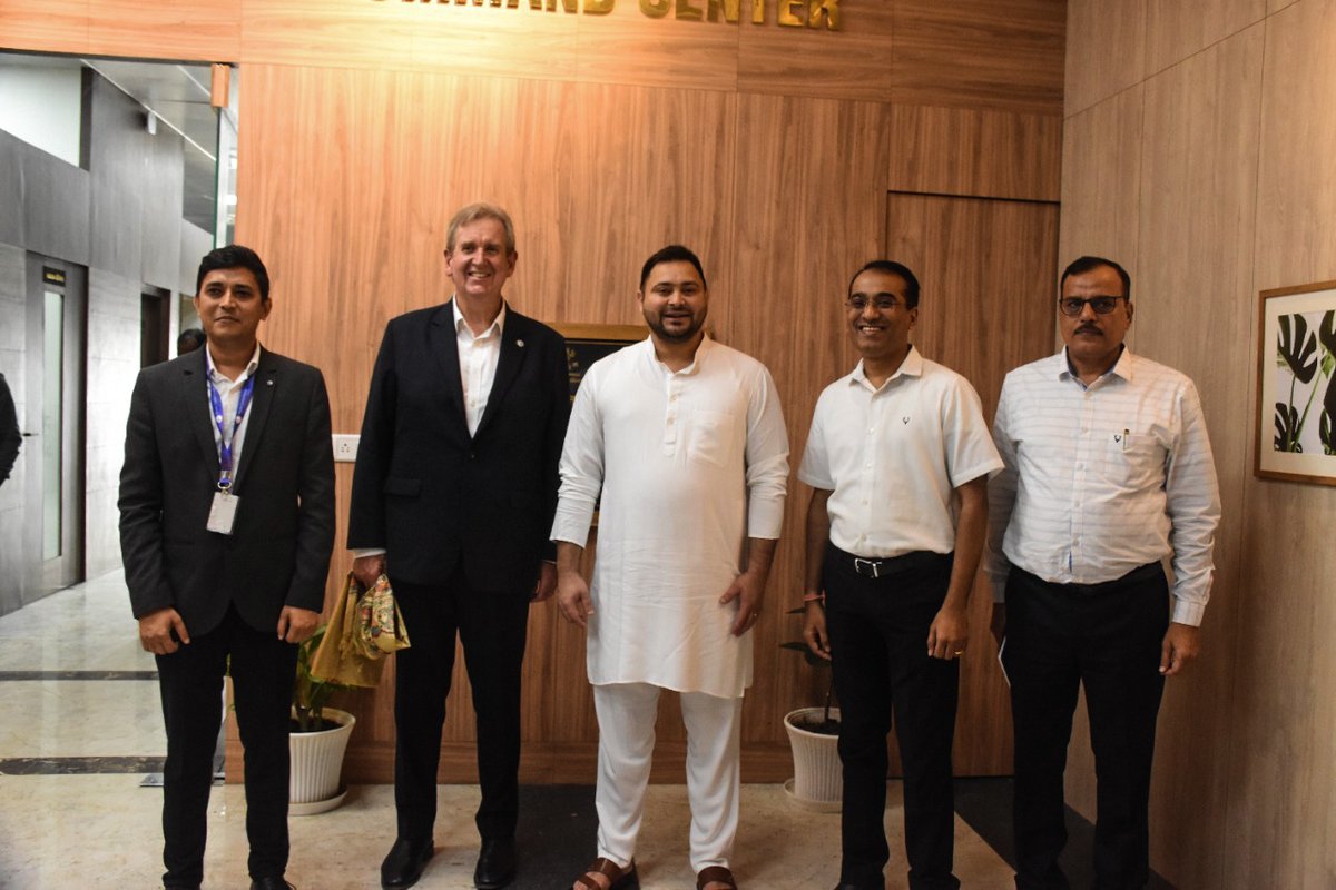 rodiclimited's tweet photo. Rodic consultants applauded for Digitalized application of the Command-and-Control Centre by Dy CM of Bihar Shri. Tejaswi Prasad Yadav and High Commissioner of Australia Barry O’Farrell
https://t.co/NMSzkedelC
#rodic2022 #DigitalTransformation https://t.co/7PiEWlAjFb