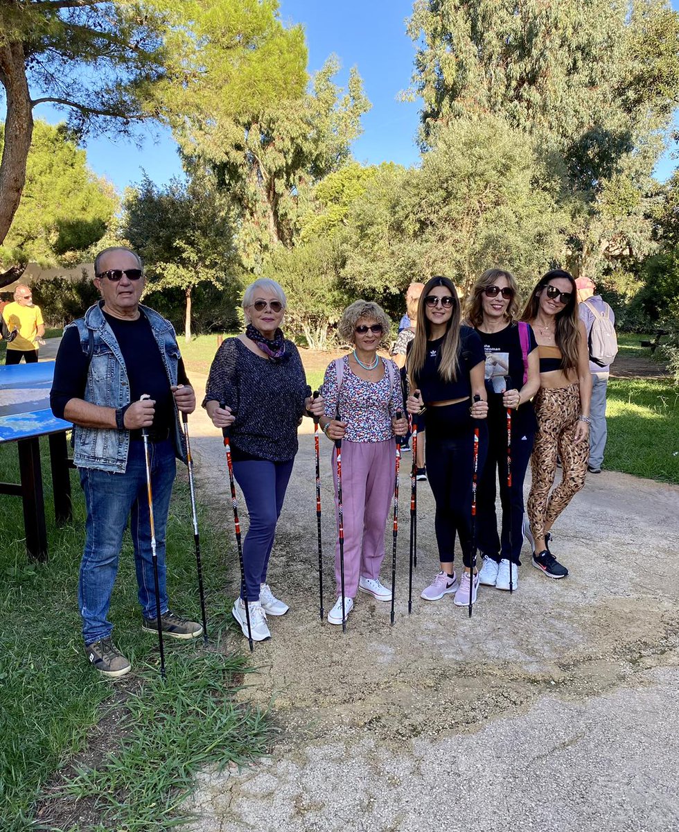 ParcoPortoConte's tweet photo. “FITNESS &amp; SPORT PARK 2022”
☀️ Una calda mattinata di metà Ottobre dedicata al #NordicWalking nel #ParcodiPortoConte! 
 I due gruppi di camminatori hanno raggiunto il punto panoramico di #CaladellaBarca.
#algheroparks #saludetrigu #northsardinia #meet_sardinya https://t.co/bnKwFEz26X