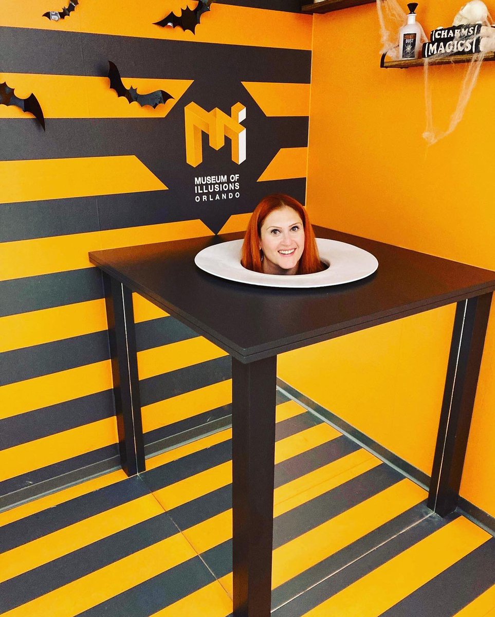 parkchums's tweet photo. We finally visited the Museum of Illusions over at Icon Park 🤩 These are some pics. We had a really fun time! ✨ #illusions #orlando #parkchums #thingstodo #florida #travel #tourist #fun #idrive #iconpark #museum https://t.co/lkMtVSzP6j