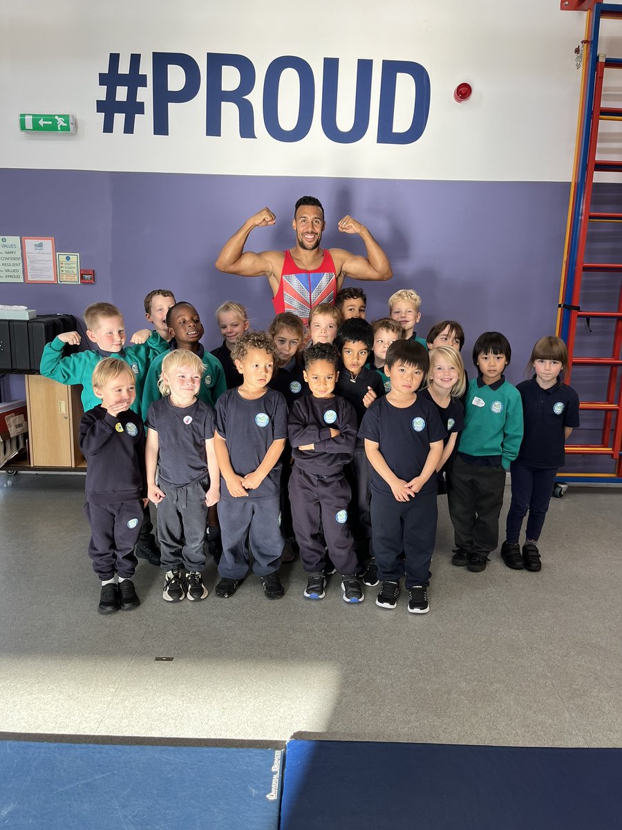mrGray_lms's tweet photo. who watches #ninjawarrioruk Race for glory on ITV? We are so lucky that one of the Ultimate Ninjas runs our Parkour club! @BulldogRuel We are so #proud to be associated with you! @LMS_PESSPA @LongMeadowSch https://t.co/u8y9icE1yC