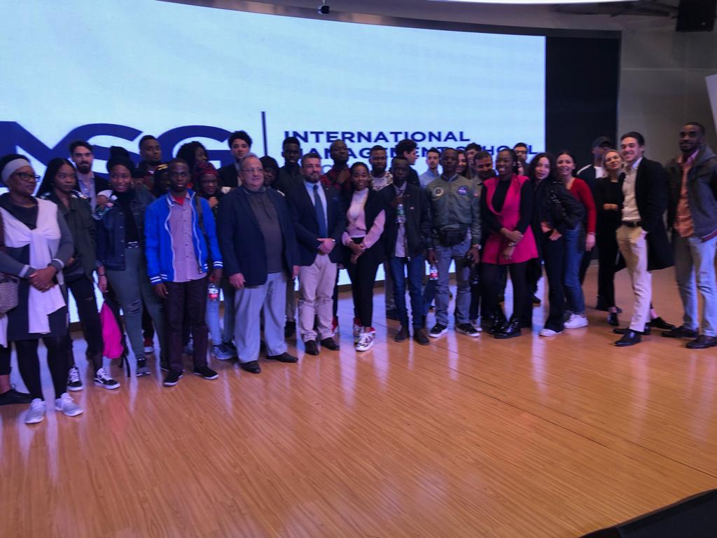 ESMK_Kinshasa's tweet photo. L'ESMK c'est aussi une école qui envoie ses élèves à travers le monde pour la représenter. Ils peuvent montrer leur niveau de formation, la qualité de l'enseignement fourni et évidemment leur esprit entreprenant.
#businessschool #Managementchool #Osezlagilite #Kinshasa #Rdcongo https://t.co/bxaHNDnSDT