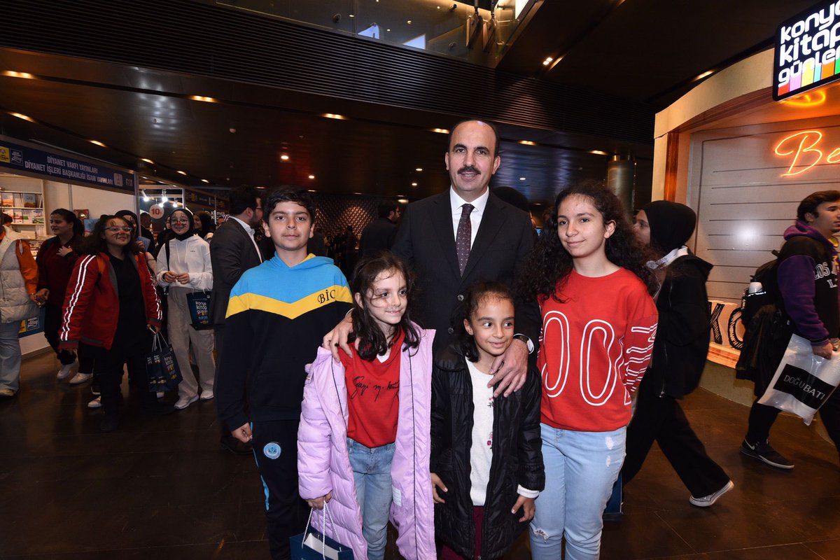 Uğur İbrahim  Altay
