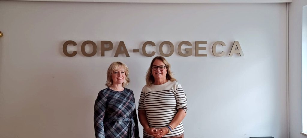 Today @CatMcLaughlin28 joined us at the @COPACOGECA Animal Health & Welfare WP. Last week Cat was elected chair of @epruma1 & has outlined her plans to create a 5 year strategy to further the positive work already being done. 📸 with @animalhealthEU Secretary General, Roxane